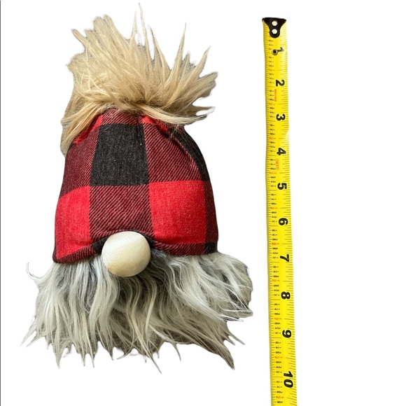 Handcrafted Gnomes - Picture 2 of 5